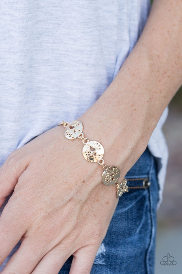 Paparazzi ♥ NEST In Peace - Gold ♥ Bracelet