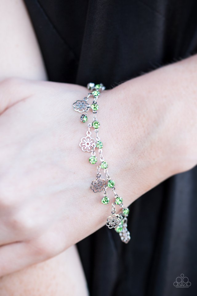 Paparazzi ♥ Hibiscus Breeze - Green ♥ Bracelet