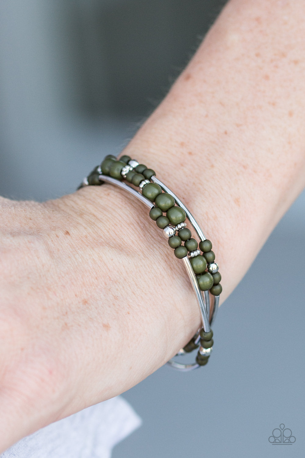 Paparazzi ♥ Twisting Tranquility - Green ♥ Bracelet
