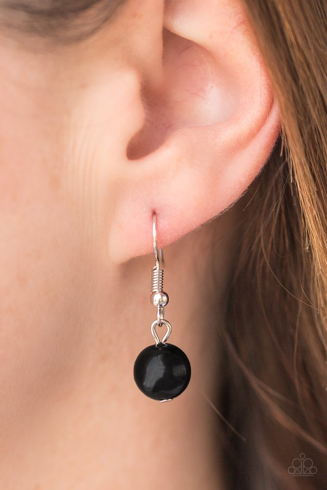 Paparazzi ♥ Stormy Sahara - Black ♥ Necklace