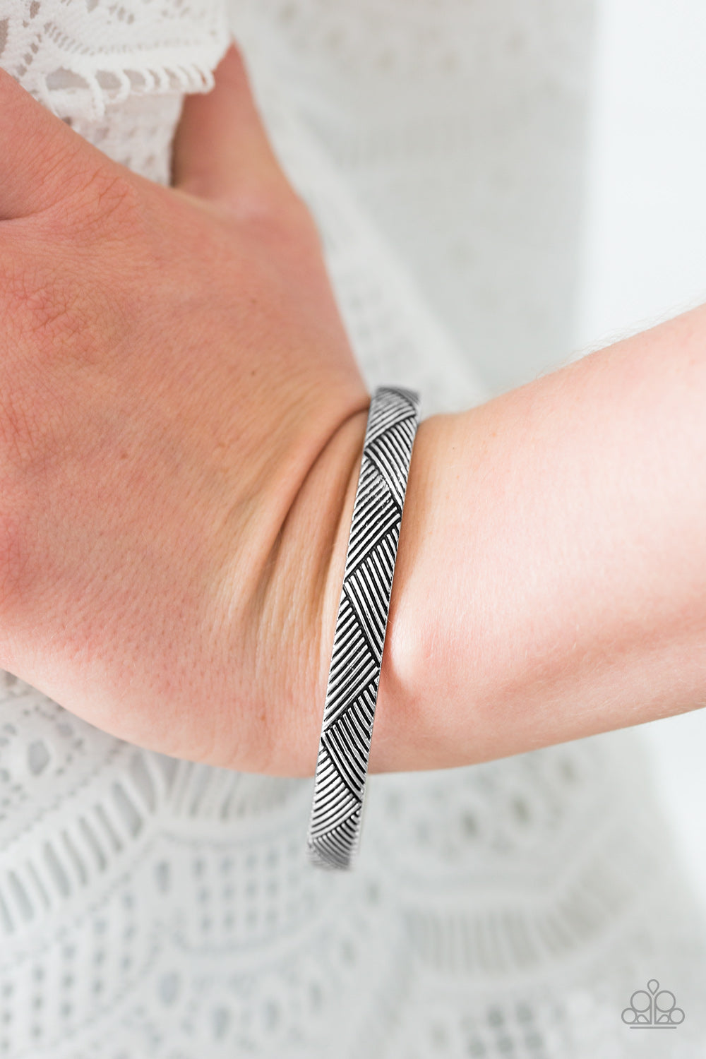 Paparazzi ♥ Amazon Attitude - Silver ♥ Bracelet