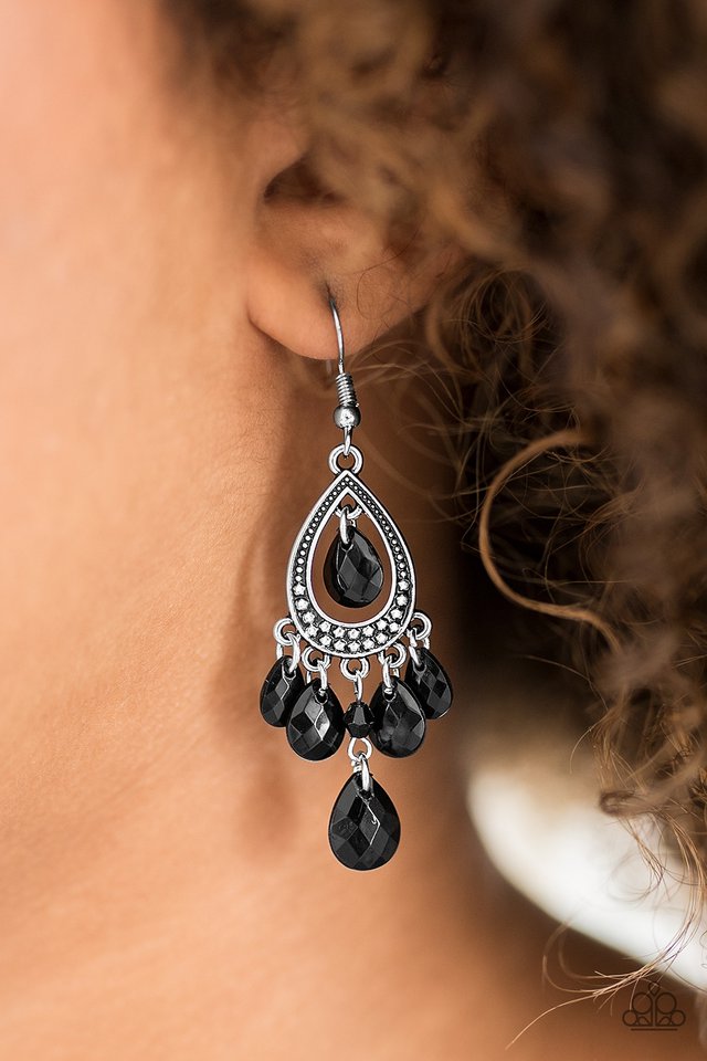 Paparazzi ♥ Enjoy The Wild Things - Black ♥ Earrings