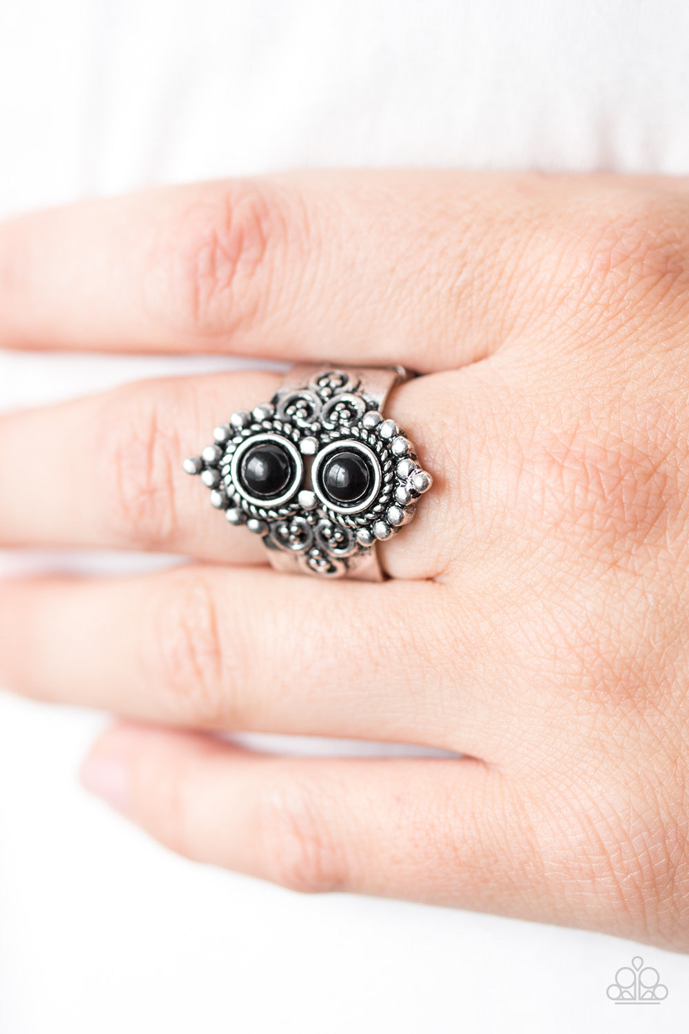 Paparazzi ♥ Riverside Radiance - Black ♥ Ring