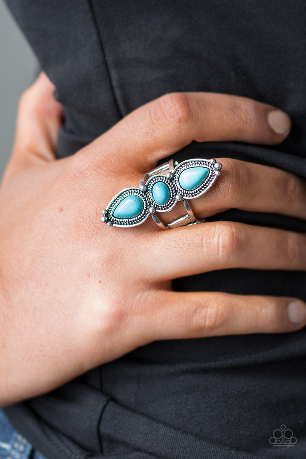 Paparazzi ♥ Calling All Chiefs - Blue ♥ Ring