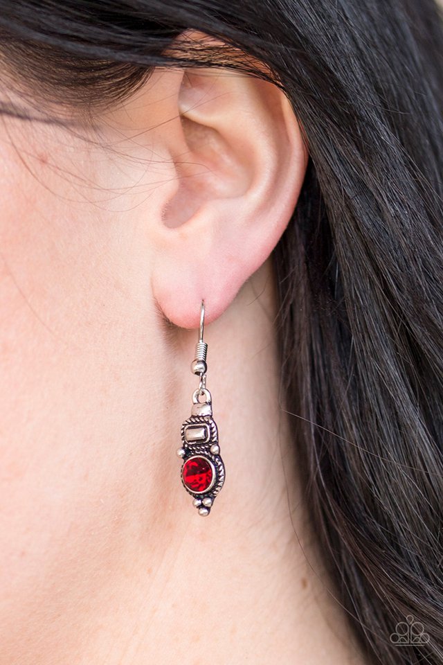 Paparazzi ♥ Glittering Grandeur - Red ♥ Earrings