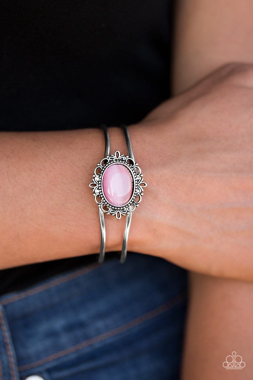 Paparazzi ♥ Castles and Champions - Pink ♥ Bracelet