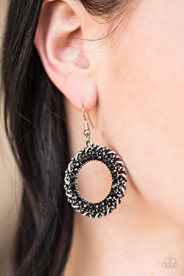 Paparazzi ♥ Grunge and Glitter - Black ♥ Earrings