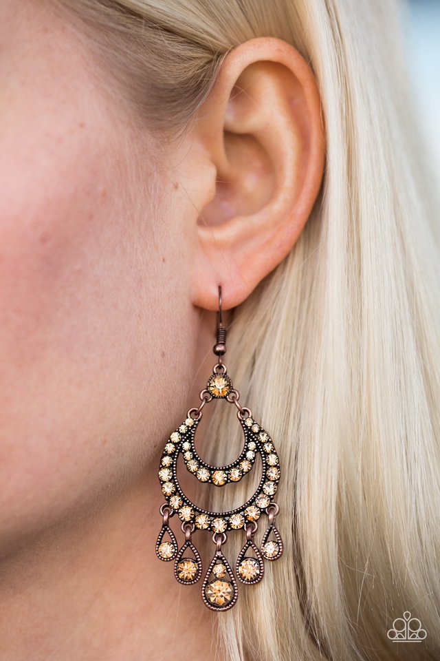 Paparazzi ♥ Hollywood Hottie - Copper ♥ Earrings