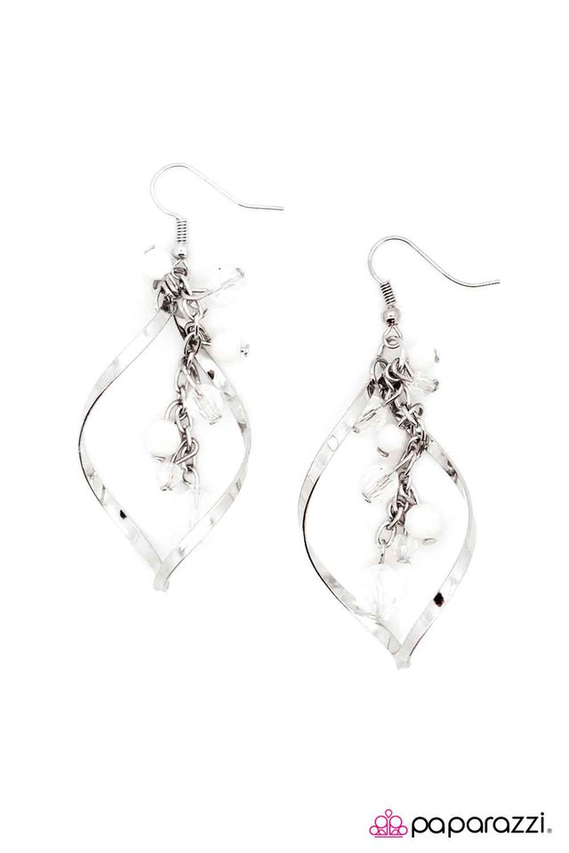 Paparazzi ♥ Simply Irresistible - White ♥ Earrings