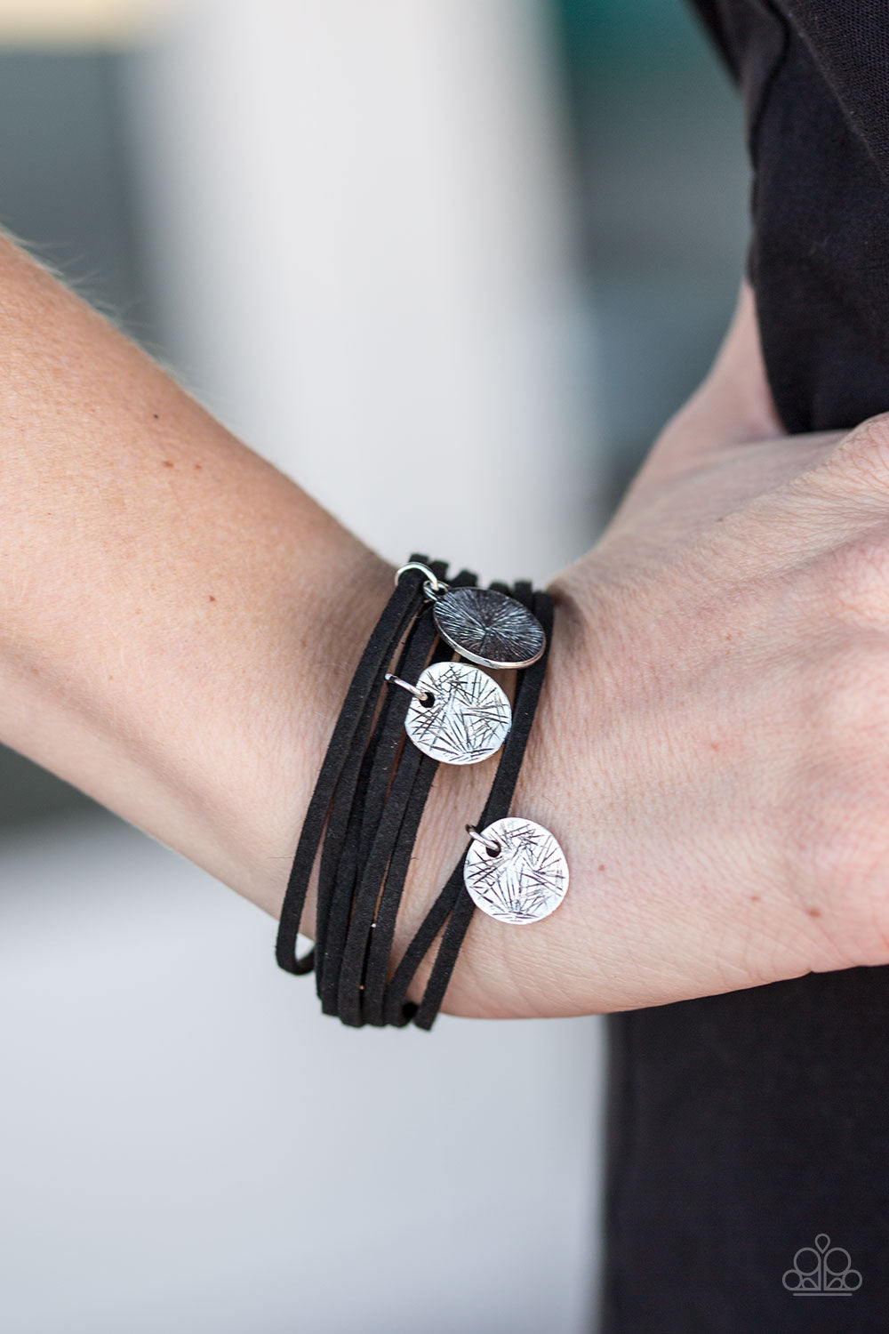 Paparazzi ♥ Dandelion Dreams - Black ♥ Bracelet