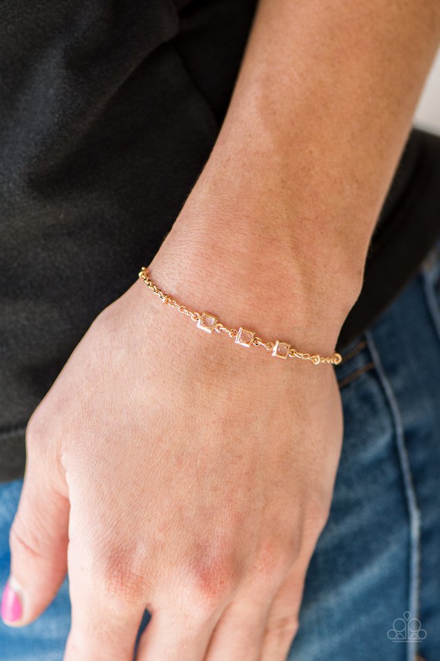 Paparazzi ♥ All I Have To Do Is GLEAM - Gold ♥ Bracelet