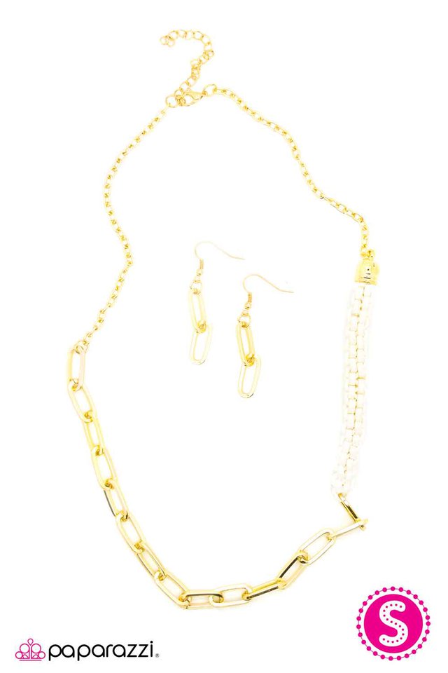 Paparazzi ♥ On the Prowl - White ♥ Necklace