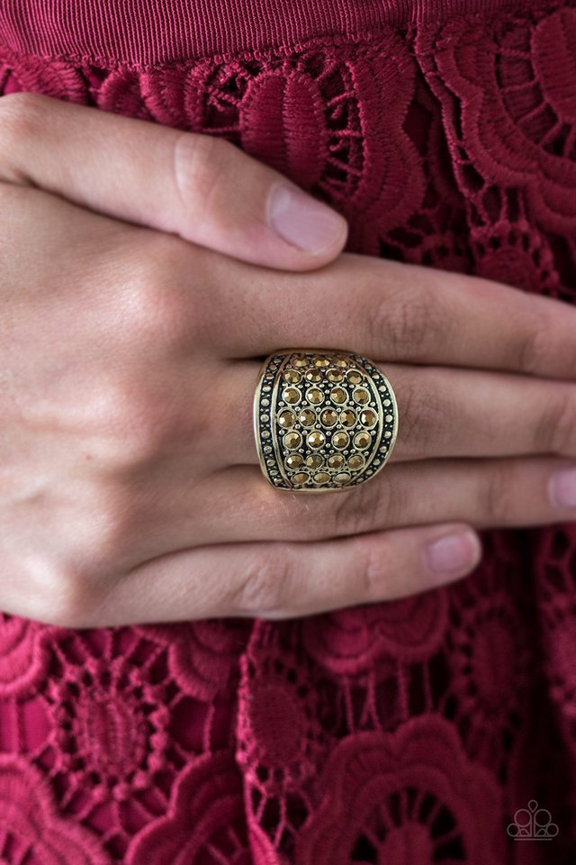 Paparazzi ♥ Born To RUNWAY - Brass ♥ Ring