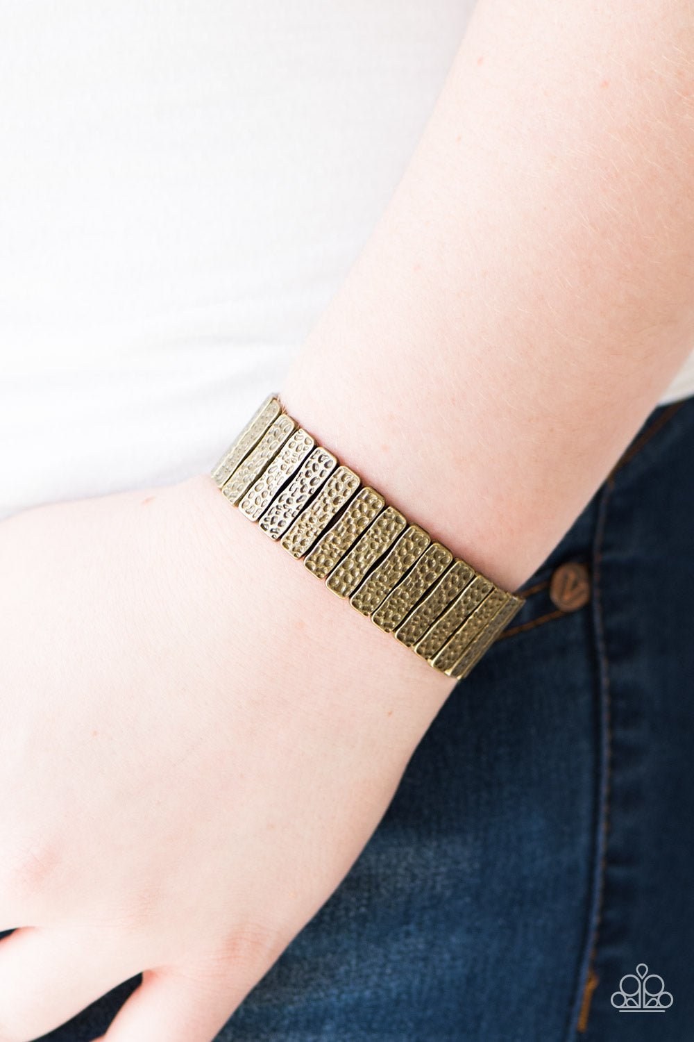 Paparazzi ♥ Cave Wear - Brass ♥ Bracelet