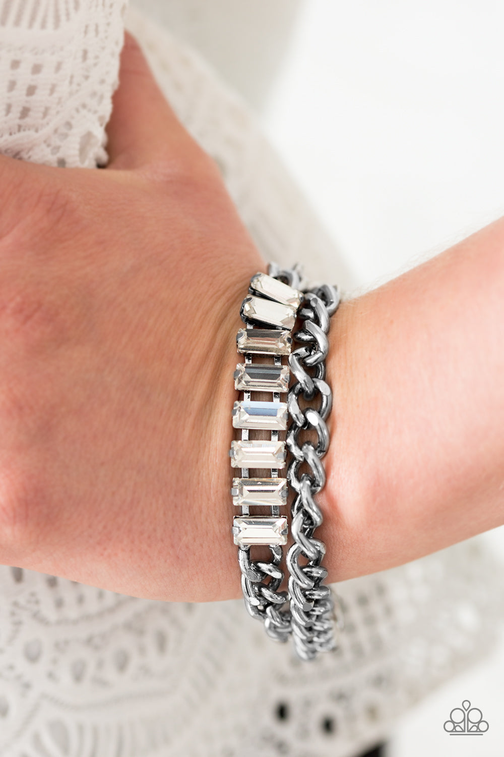 Paparazzi ♥ Plunge Into Grunge - White ♥ Bracelet