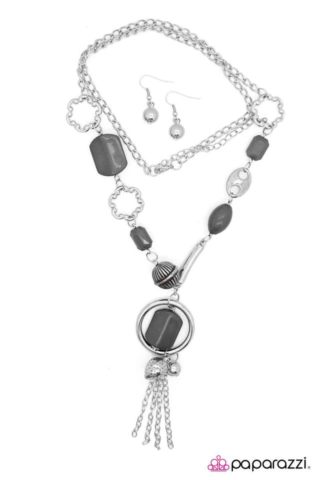 Paparazzi ♥ Gray Matter - Silver ♥ Necklace