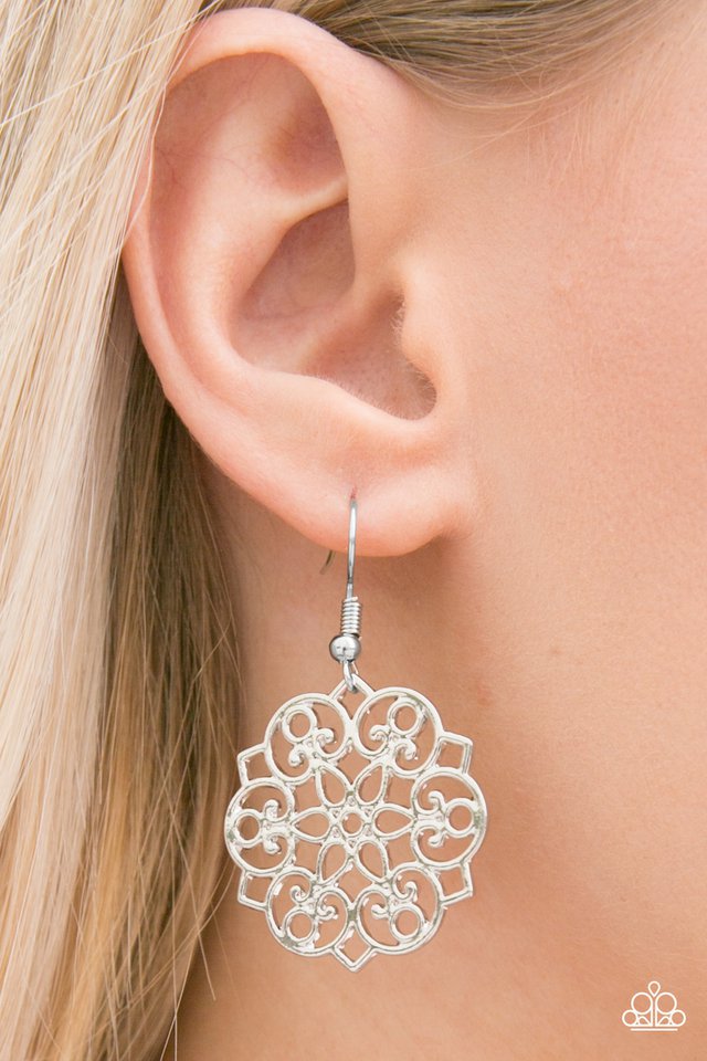 Paparazzi ♥ Garden Glam - Silver ♥ Earrings