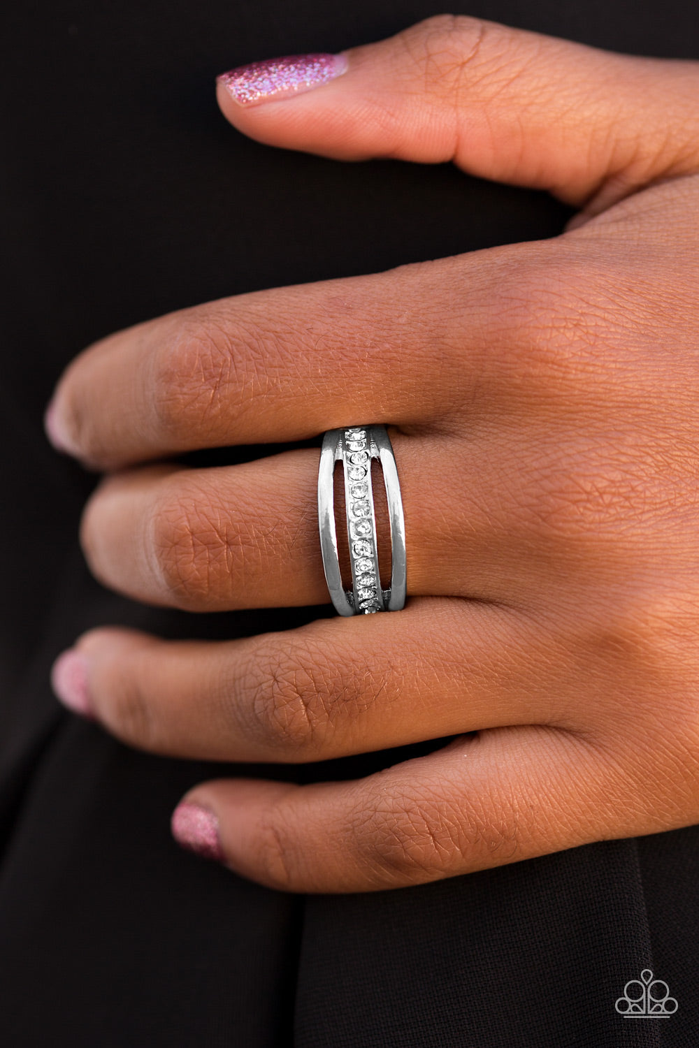 Paparazzi ♥ Desperately CHIC-ing Attention - White ♥ Ring