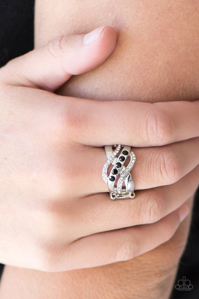 Paparazzi ♥ Flirting With Sparkle - Black ♥ Ring