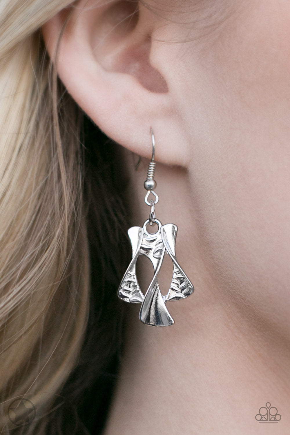 Paparazzi ♥ The Sands of Time - Silver ♥ Necklace