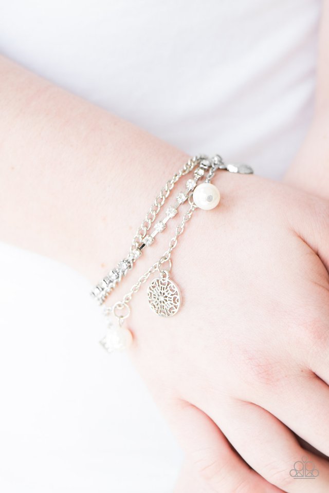 Paparazzi ♥ Hollywood Sweetheart - White ♥ Bracelet