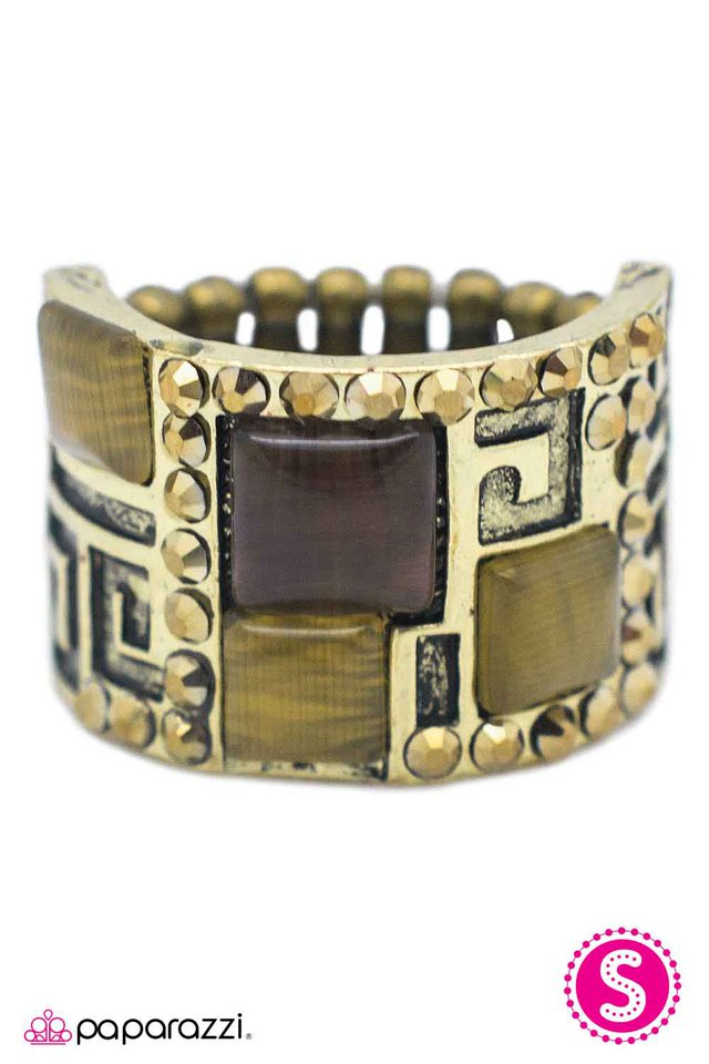 Paparazzi ♥ Primitive Perfection - Brass ♥ Ring