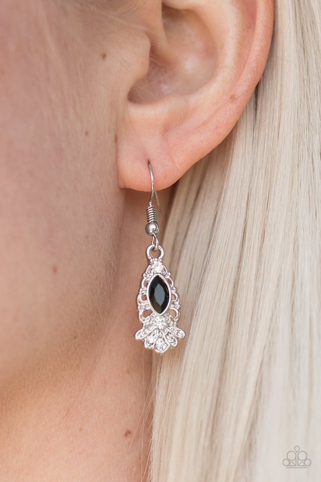 Paparazzi ♥ Infinite Shine - Black ♥ Earrings