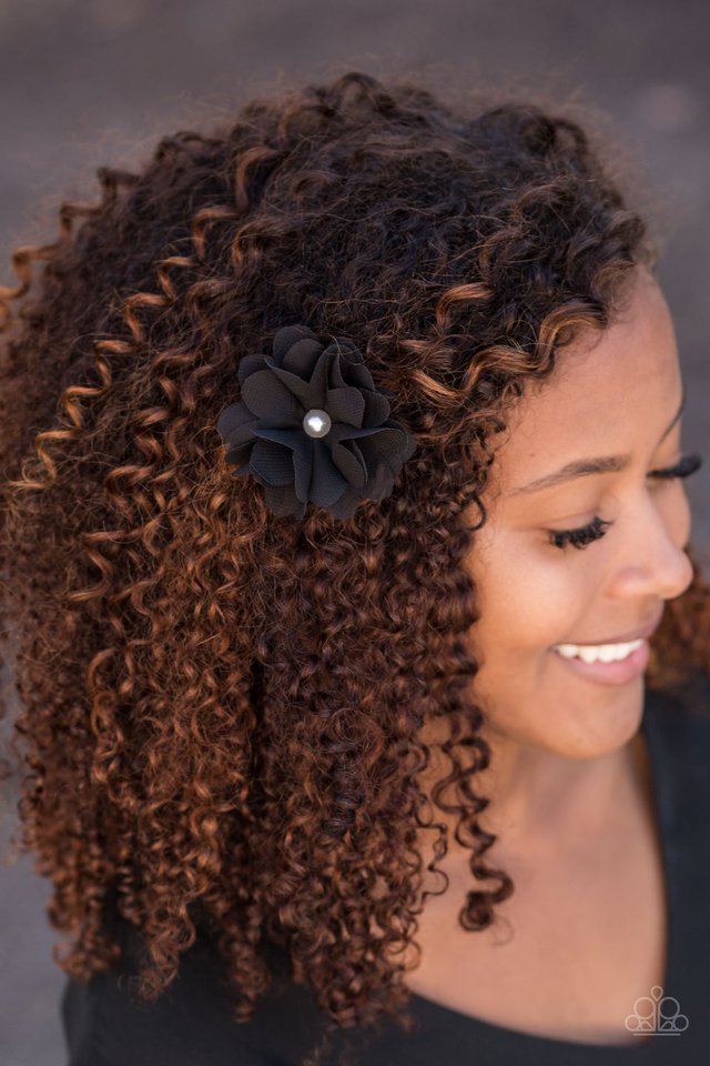Paparazzi ♥ Winter Formal - Black ♥ Hair Clip