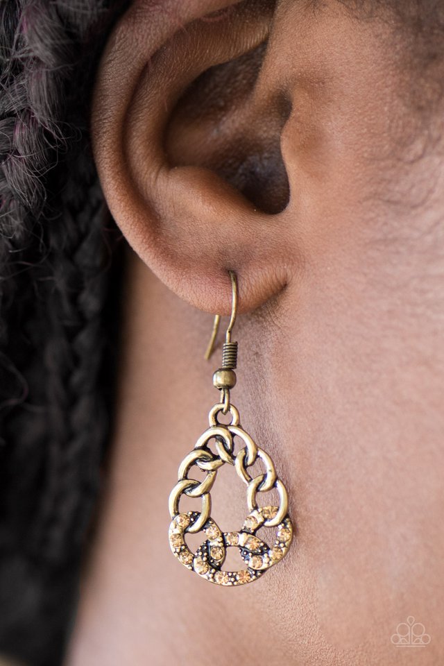Paparazzi ♥ Industrial Shine - Brass ♥ Earrings