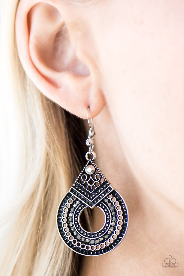 Paparazzi ♥ My Favorite Color Is Glitter - Silver ♥ Earrings