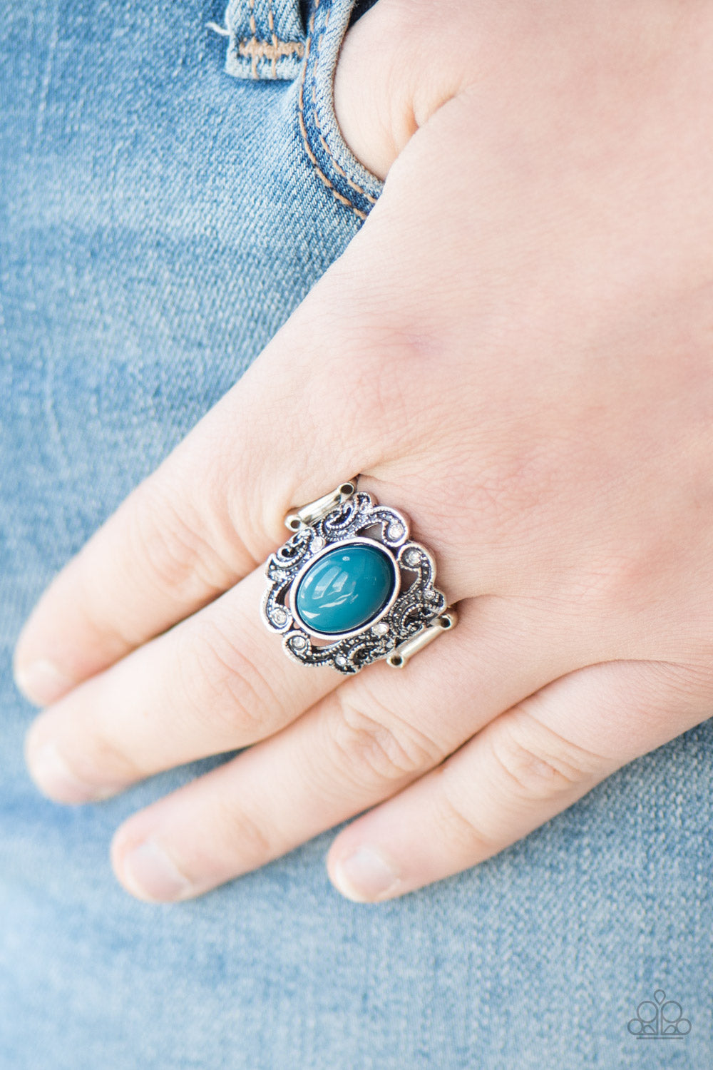 Paparazzi ♥ Pasadena Princess - Blue ♥ Ring
