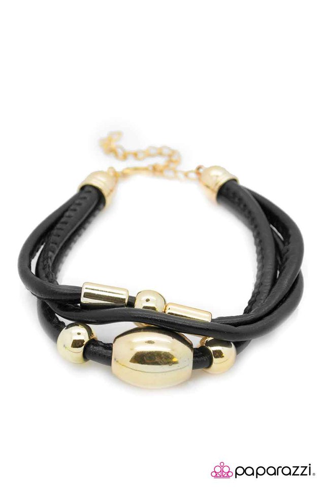 Paparazzi ♥ I Must Confess - Gold ♥ Bracelet