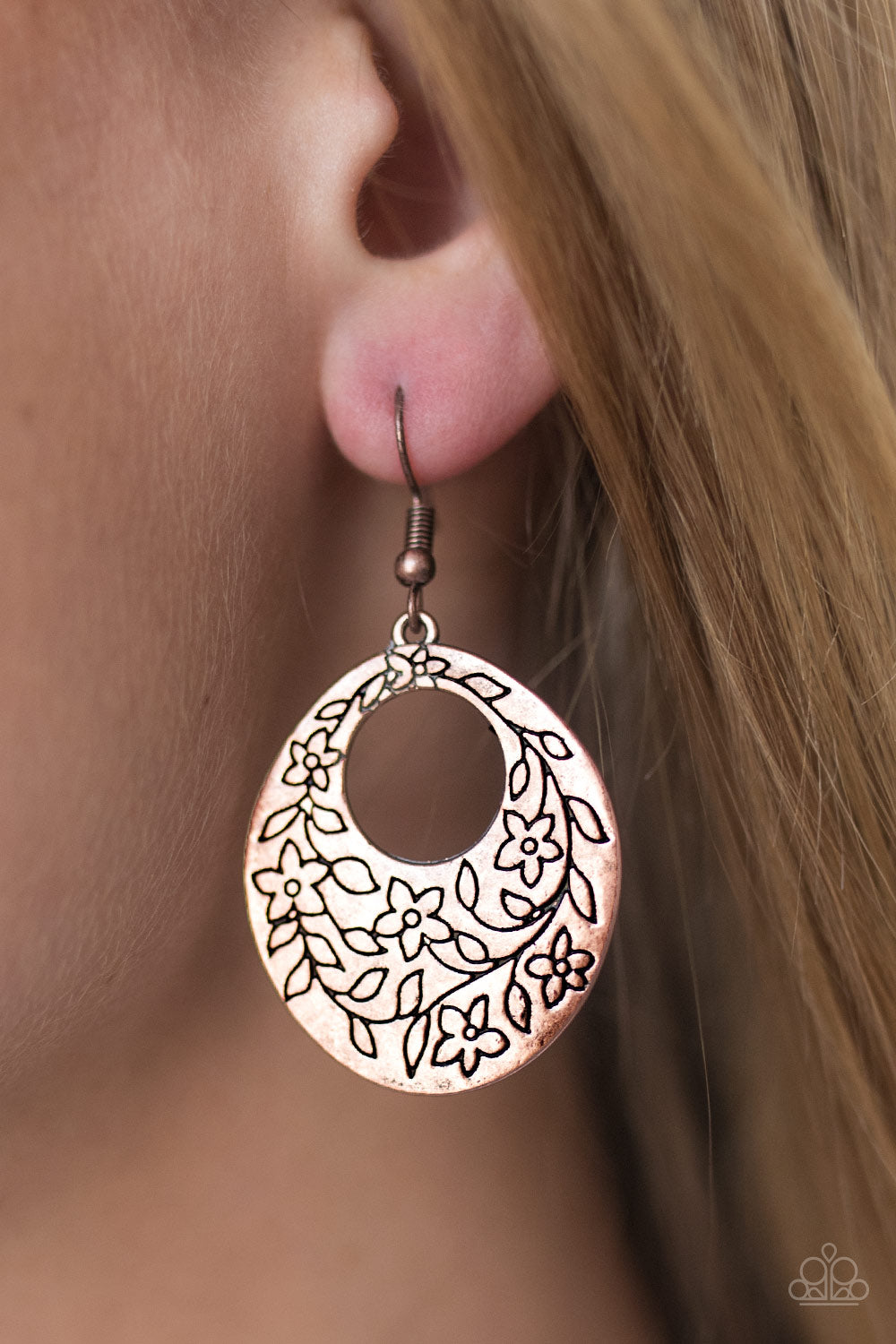 Paparazzi ♥ Follow The Flowers - Copper ♥ Earrings