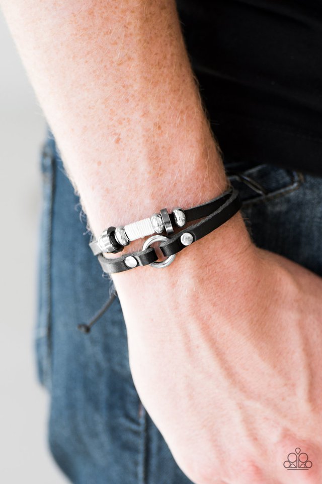 Paparazzi ♥ Step On It - Black ♥ Bracelet