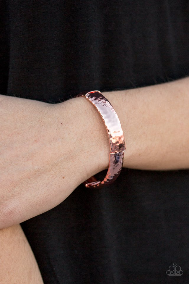 Paparazzi ♥ Glimpse Of Glimmer - Copper ♥ Bracelet