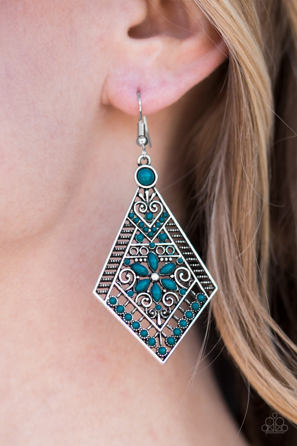 Paparazzi ♥ Stay Wild, Wildflower - Blue ♥ Earrings