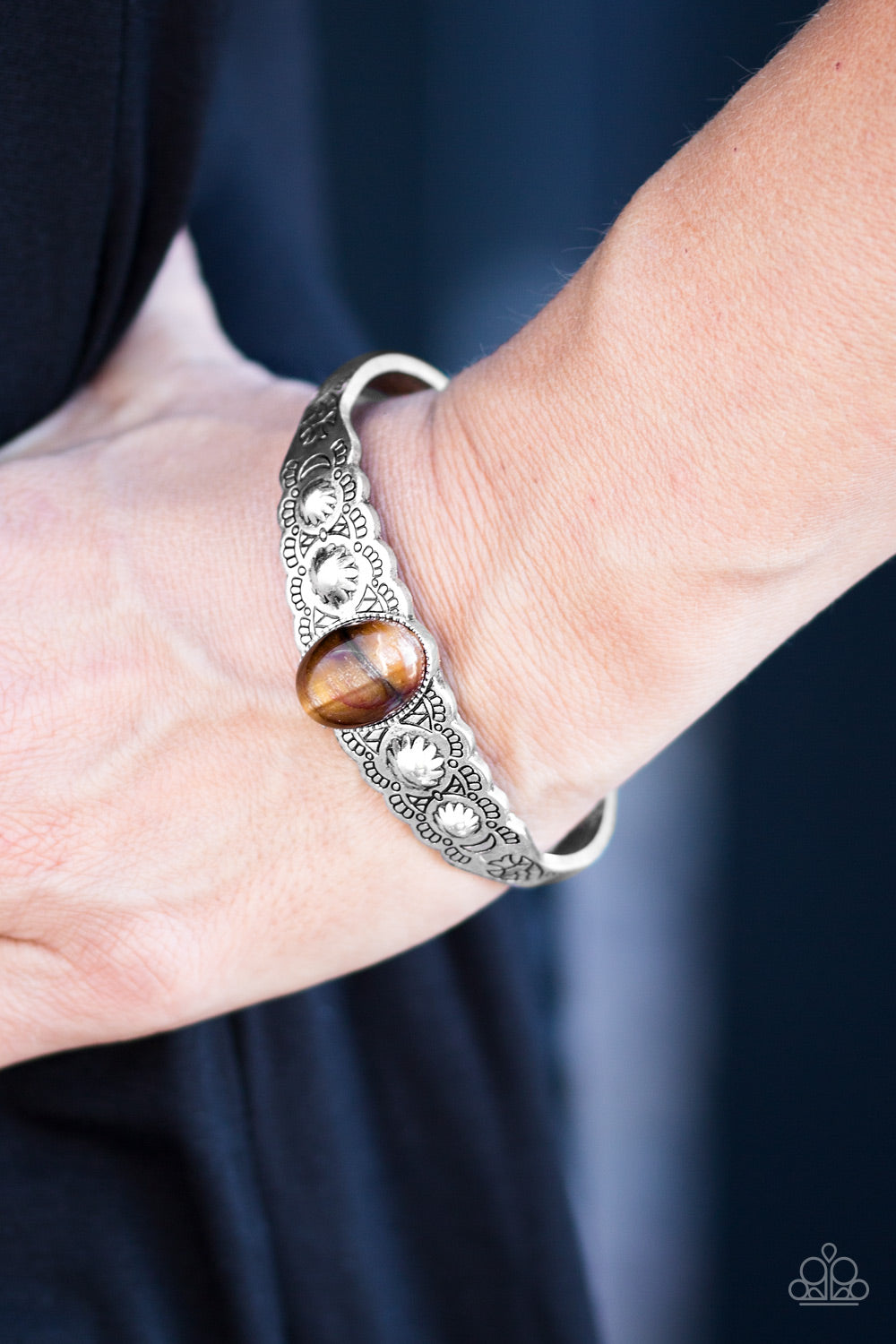Paparazzi ♥ Desert Escapade - Brown ♥ Bracelet