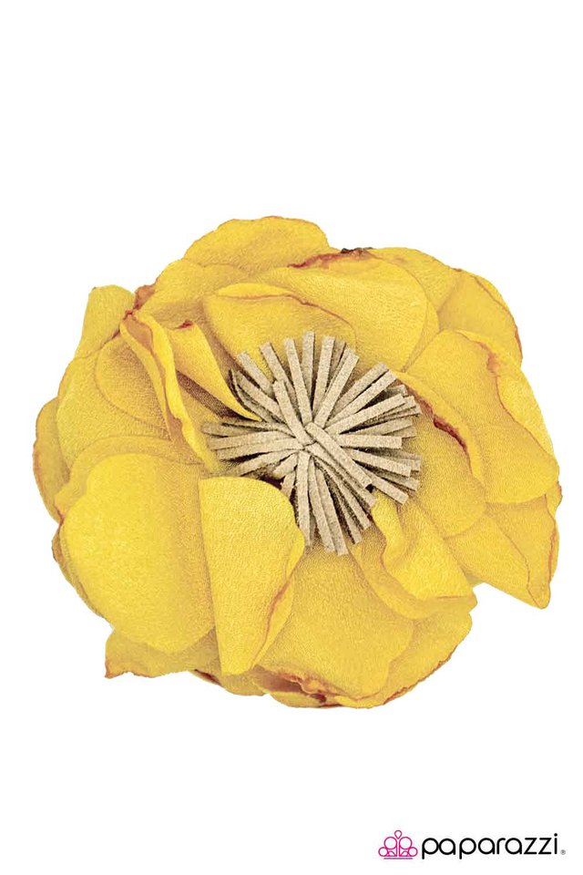 Paparazzi ♥ Pucker Up, Buttercup ♥ Hair Clip