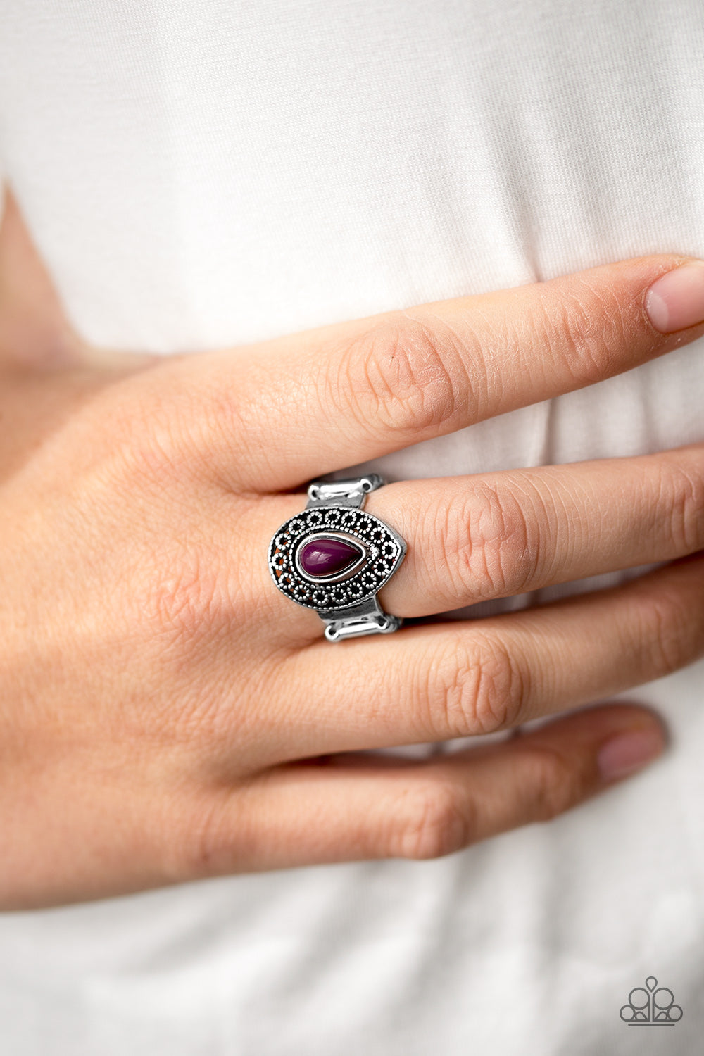 Paparazzi ♥ HUE Me In - Purple ♥ Ring