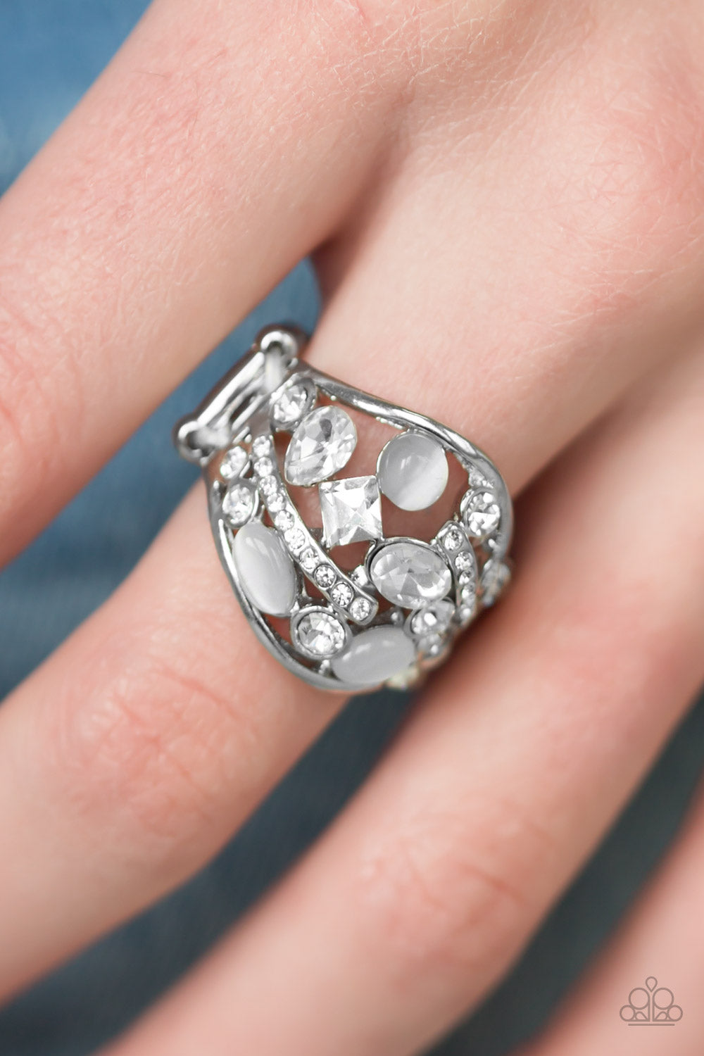 Paparazzi ♥ Let There Be STARLIGHT - White ♥ Ring