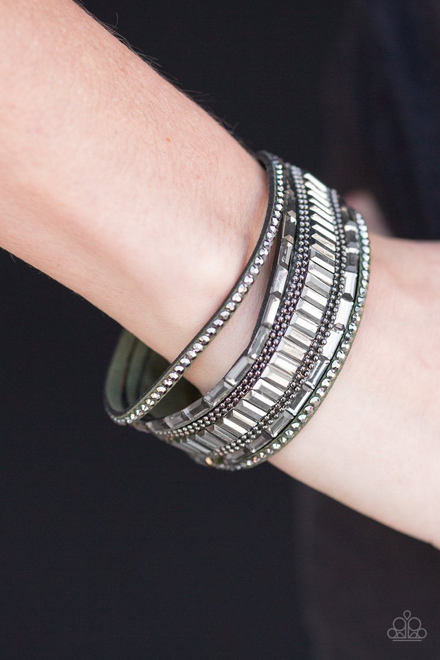 Paparazzi ♥ Spectacular Shimmer - Green ♥ Bracelet