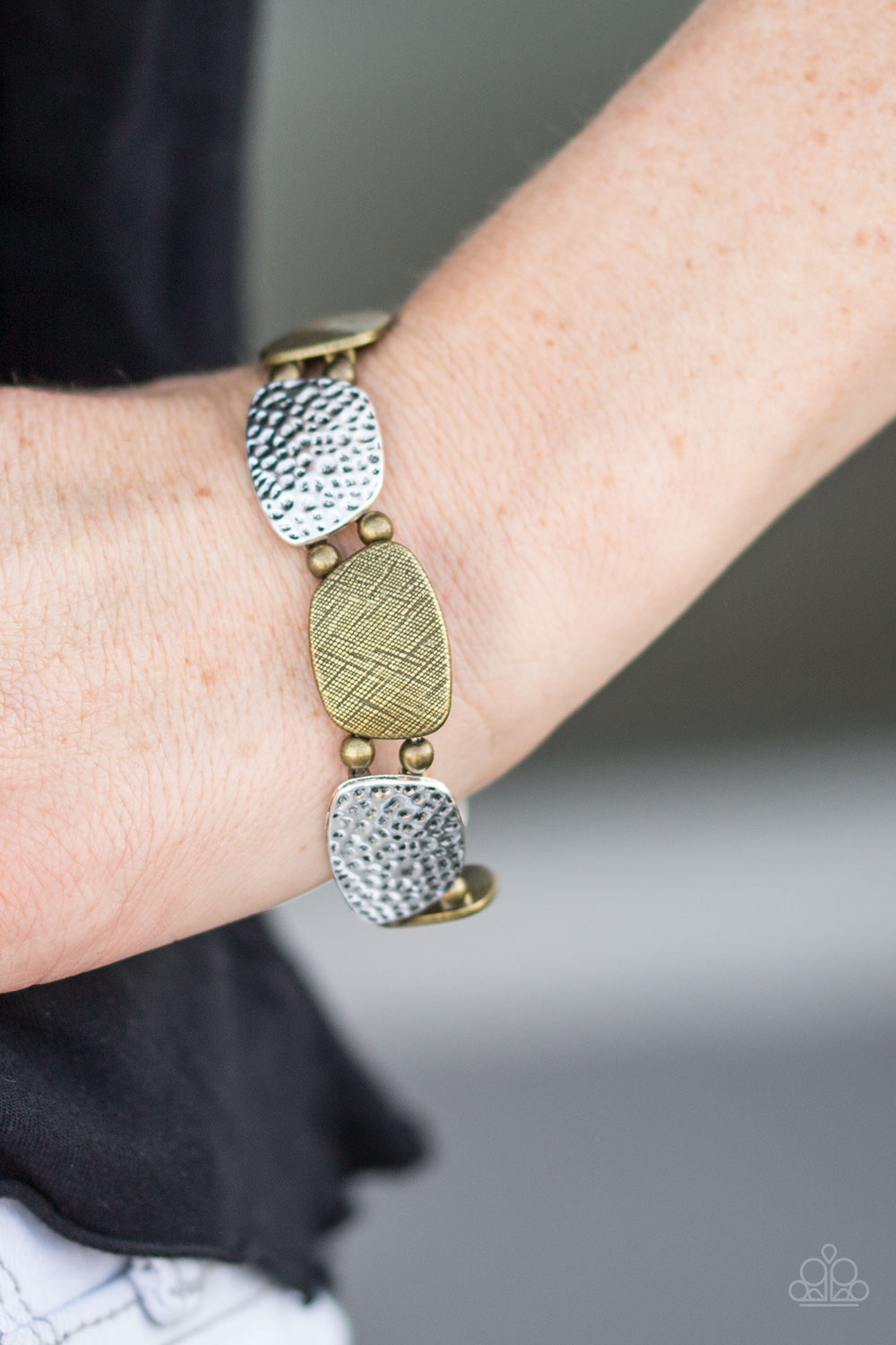 Paparazzi ♥ Cave Chic - Multi ♥ Bracelet