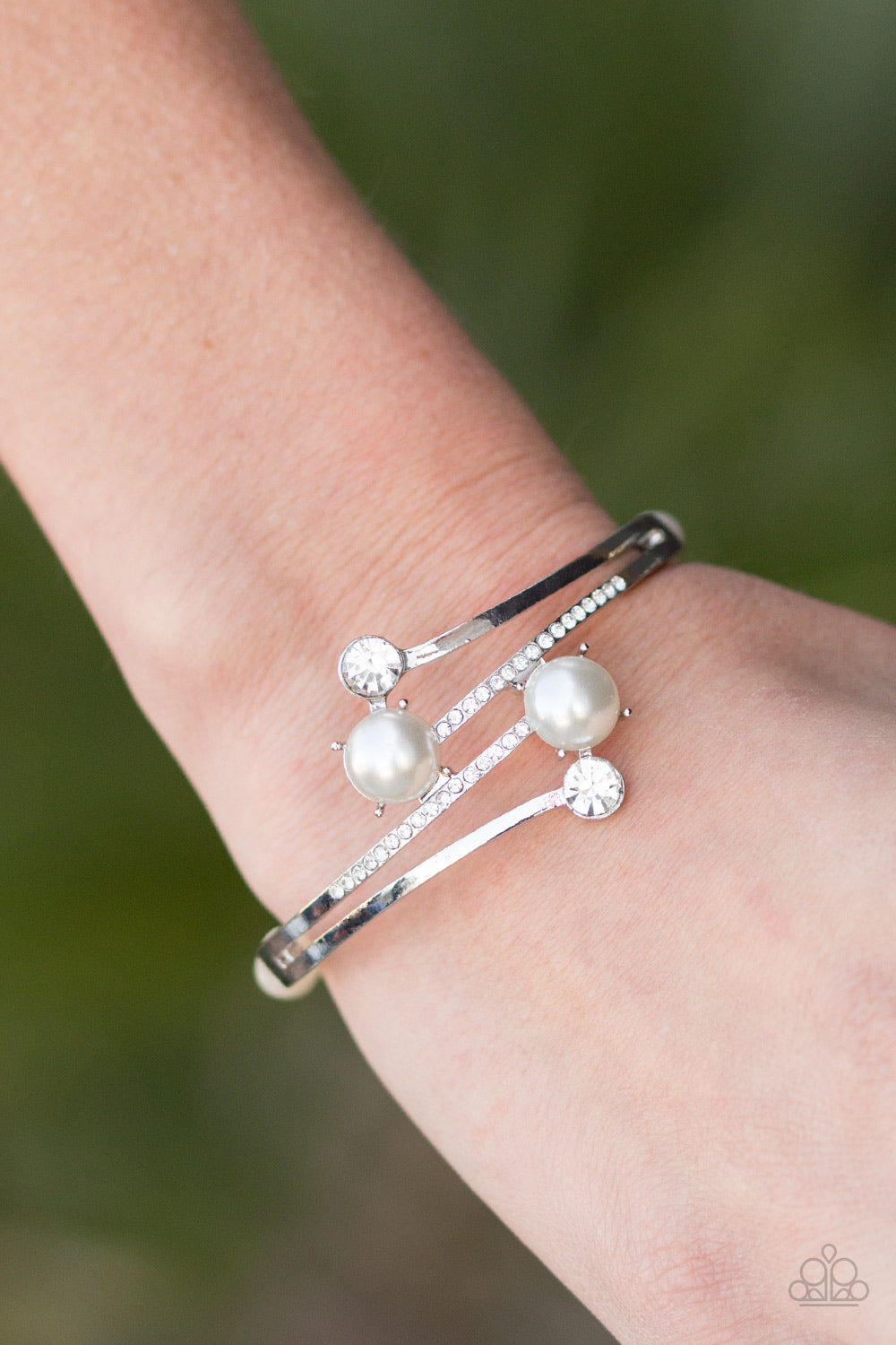 Paparazzi ♥ Can Only Go UPSCALE - White ♥ Bracelet