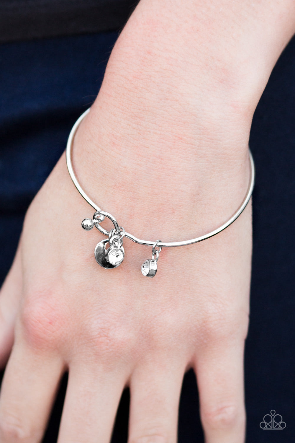 Paparazzi ♥ Turn It Upscale - White ♥ Bracelet