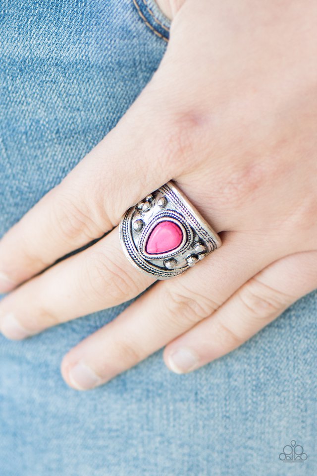 Paparazzi ♥ Sonoran Sands - Pink ♥ Ring