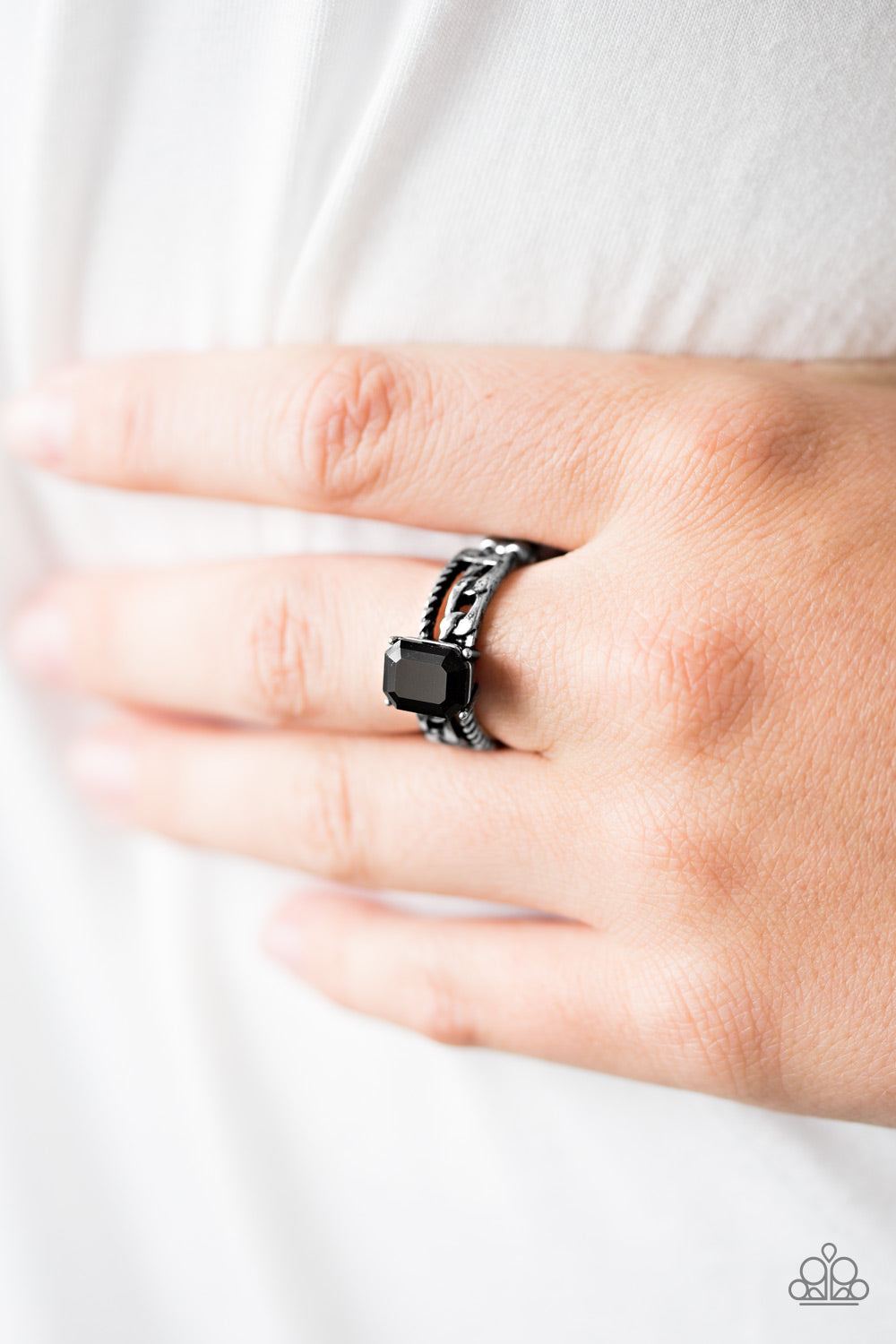 Paparazzi ♥ Jewel Of My Eye - Black ♥ Ring