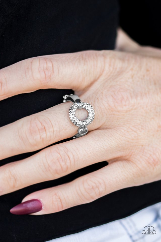 Paparazzi ♥ Rebel Chic - Silver ♥ Ring