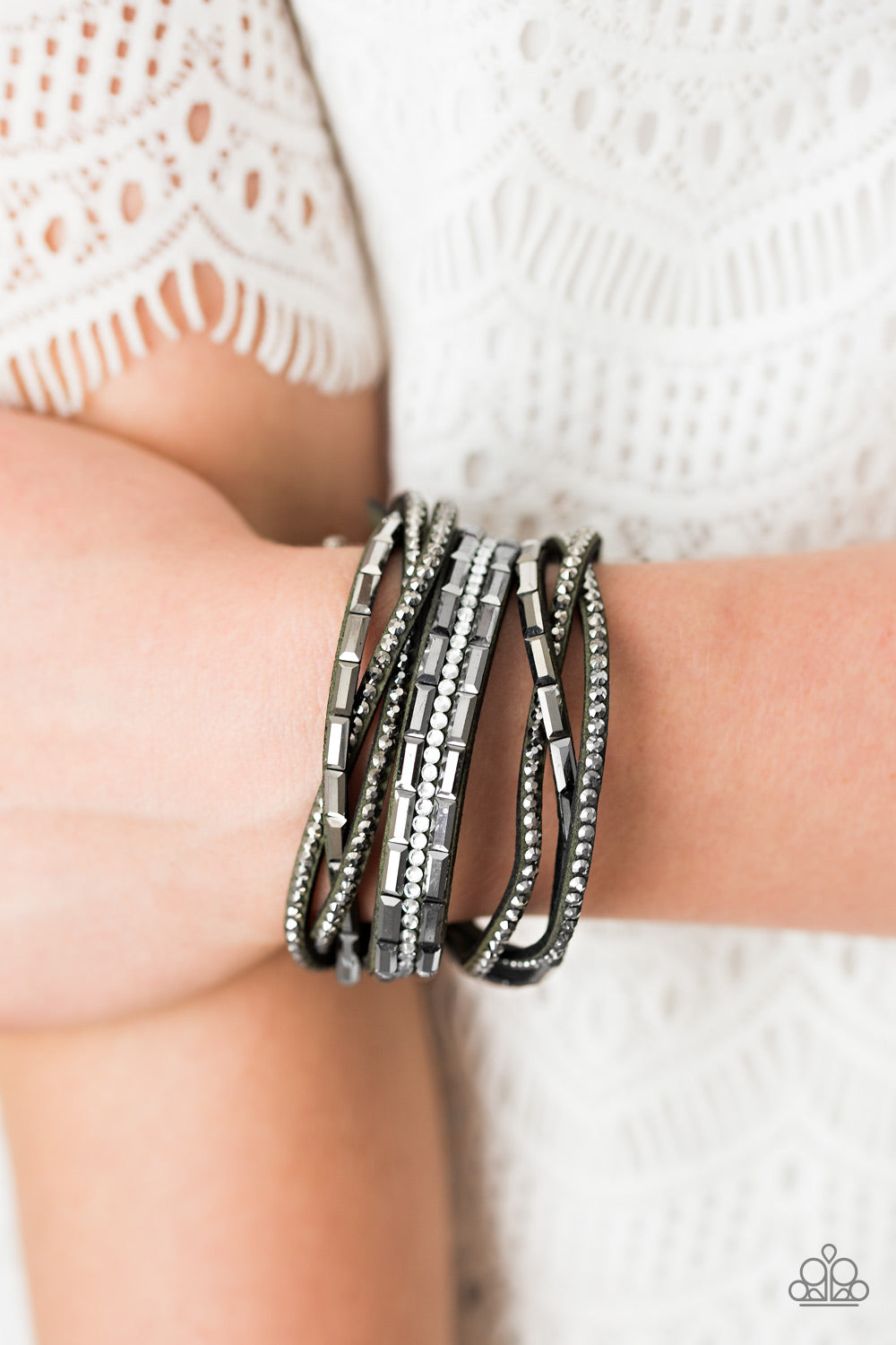 Paparazzi ♥ Rhinestone Riot - Green ♥ Bracelet