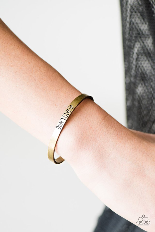 Paparazzi ♥ Dont Give Up - Brass ♥ Bracelet