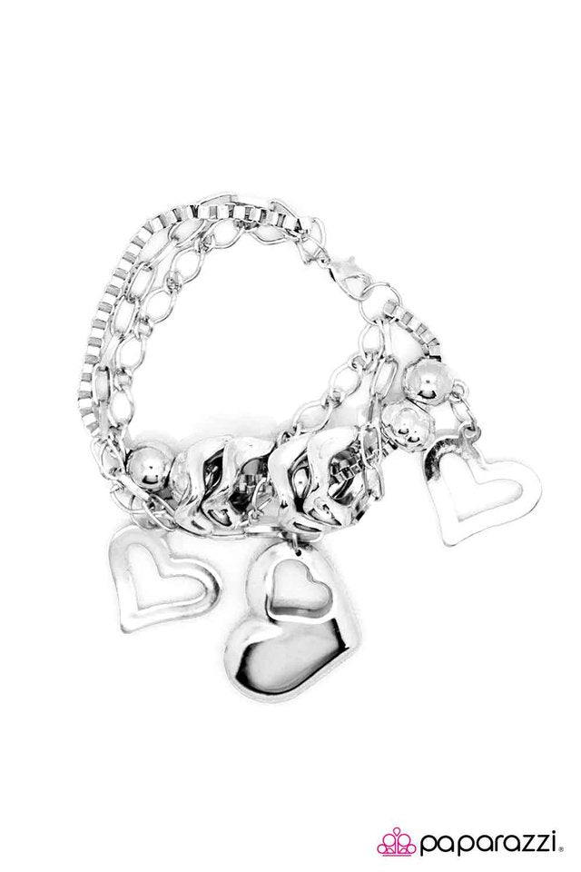 Paparazzi ♥ Put Your Heart Into It - Silver ♥ Bracelet